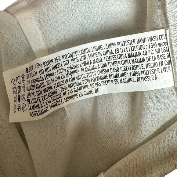 Endless Rose Women's Blue Pink High Waist Pleated Festival Shorts Size Small NWT - Picture 4 of 9